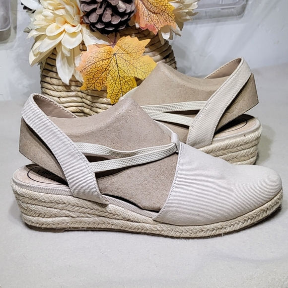 LifeStride Women's NIB Almond Milk Katrina 2 Espadrille Wedge Sandals Size 7.5M - Picture 4 of 16